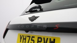 2025 (75) MINI COOPER 2.0 S Sport 5dr Auto 5943510