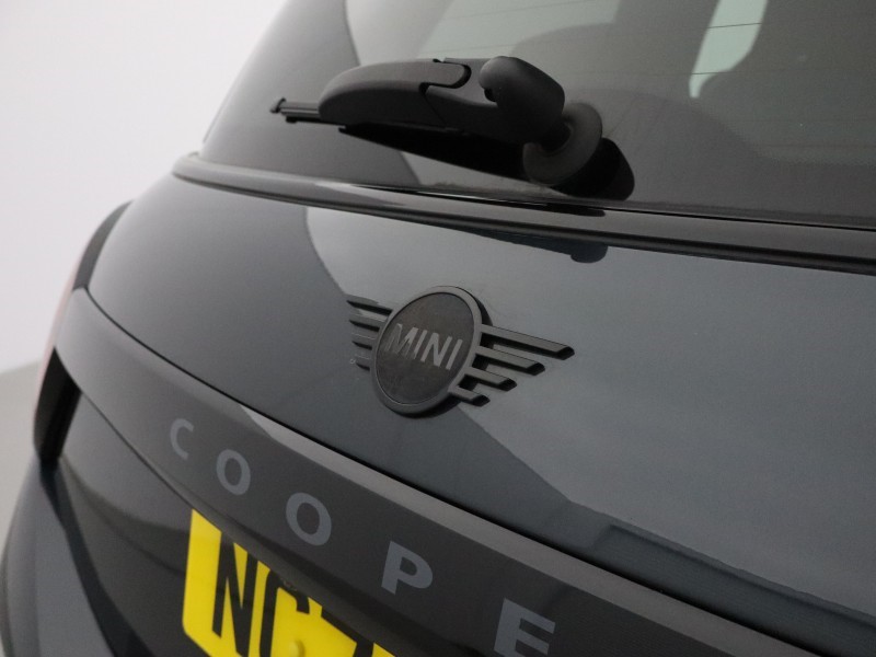 2025 (74) MINI COOPER 2.0 S Sport 3dr Auto 5981051