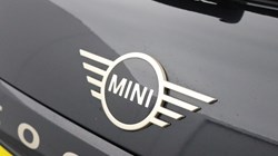 2025 (75) MINI COOPER 1.5 C Classic 5dr Auto 5928994