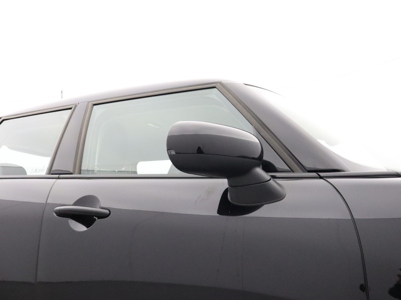 2025 (75) MINI COOPER 1.5 C Classic 5dr Auto 5929002