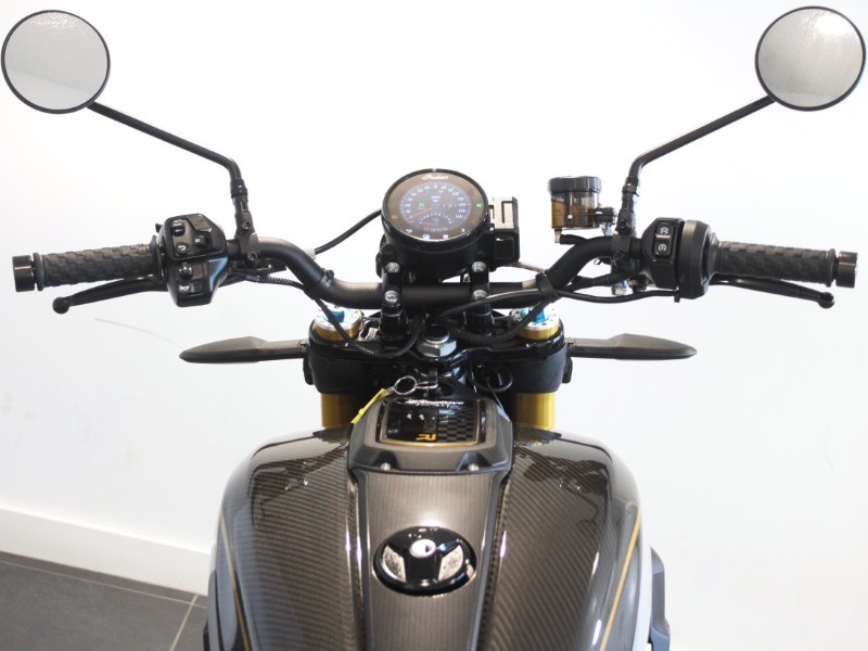 2024 (74) Indian FTR 1200 R Carbon 5594031