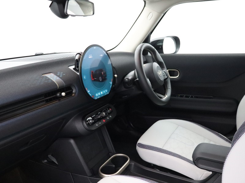 2025 (75) MINI COOPER 1.5 C Classic 5dr Auto 5929040