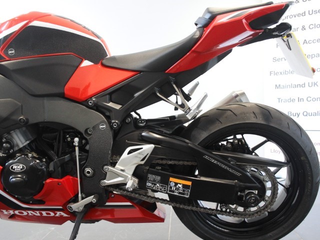 2018 (18) Honda CBR1000RR Fireblade 5643548