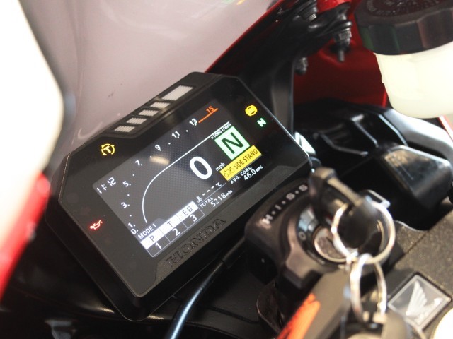 2018 (18) Honda CBR1000RR Fireblade 5643540