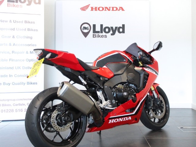 2018 (18) Honda CBR1000RR Fireblade 5643536