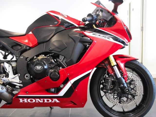 2018 (18) Honda CBR1000RR Fireblade 5643545