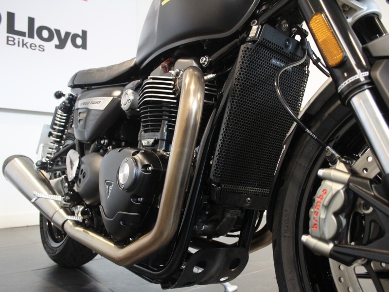 2021 (71) Triumph Speed Twin 1200 5644186