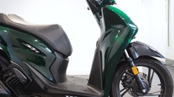 2024 (24) Honda SH125i Plus Smart Top Box 5682754