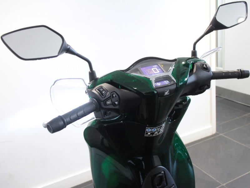 2024 (24) Honda SH125i Plus Smart Top Box 5682749
