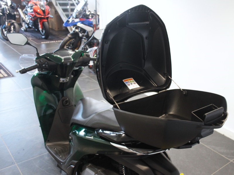 2024 (24) Honda SH125i Plus Smart Top Box 5682761