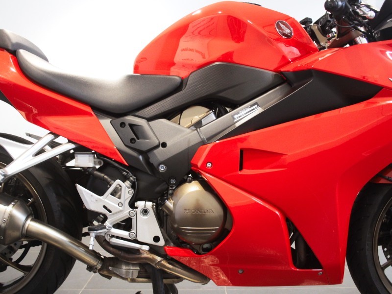 2019 (69) Honda VFR800 5717458