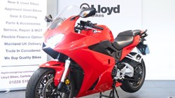 2019 (69) Honda VFR800 5717445