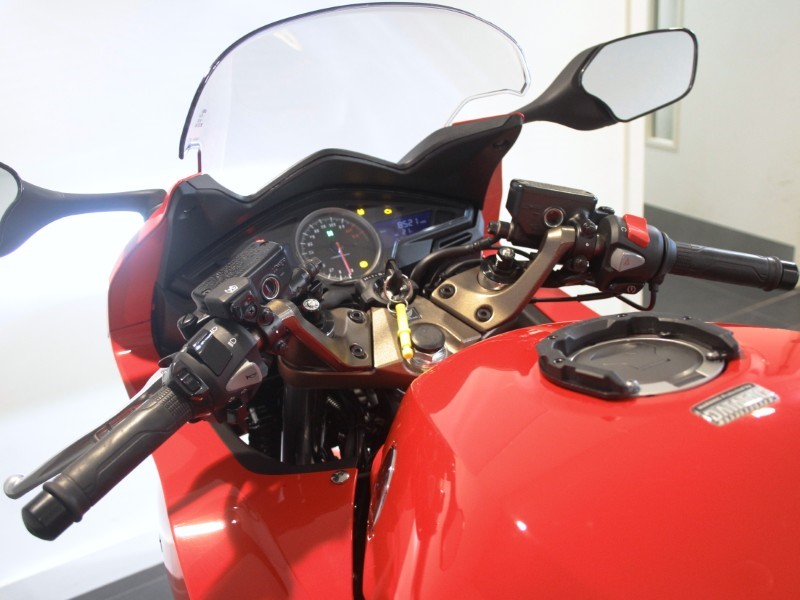 2019 (69) Honda VFR800 5717451