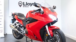 2019 (69) Honda VFR800 5717443