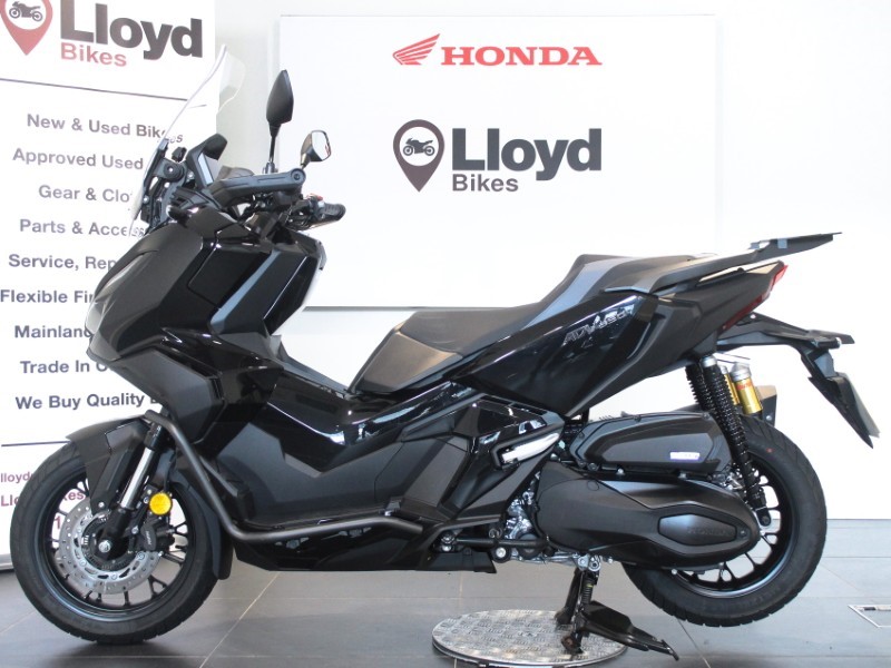 2025 (25) Honda ADV350 5721586