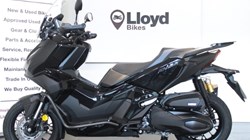 2025 (25) Honda ADV350 5721586