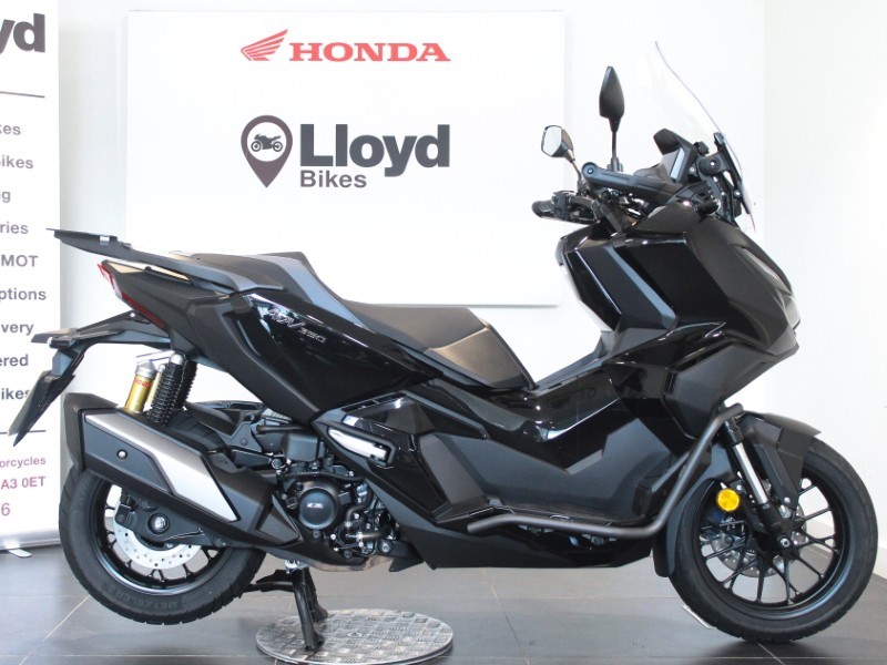 2025 (25) Honda ADV350