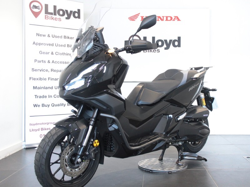 2025 (25) Honda ADV350 5721585