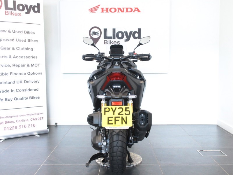 2025 (25) Honda ADV350 5721588
