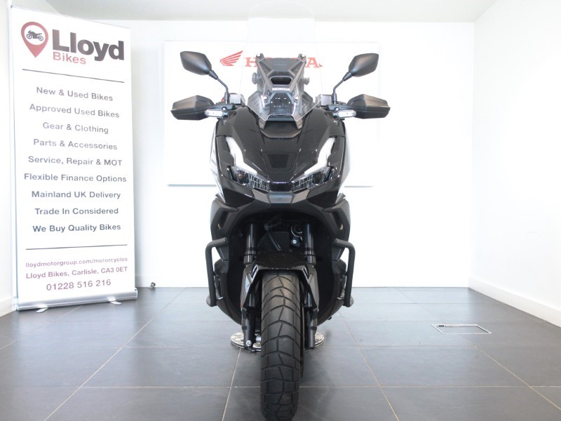 2025 (25) Honda ADV350 5721584