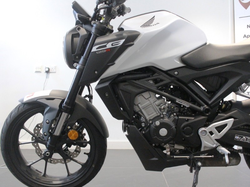 2025 (25) Honda CB125R 5824008