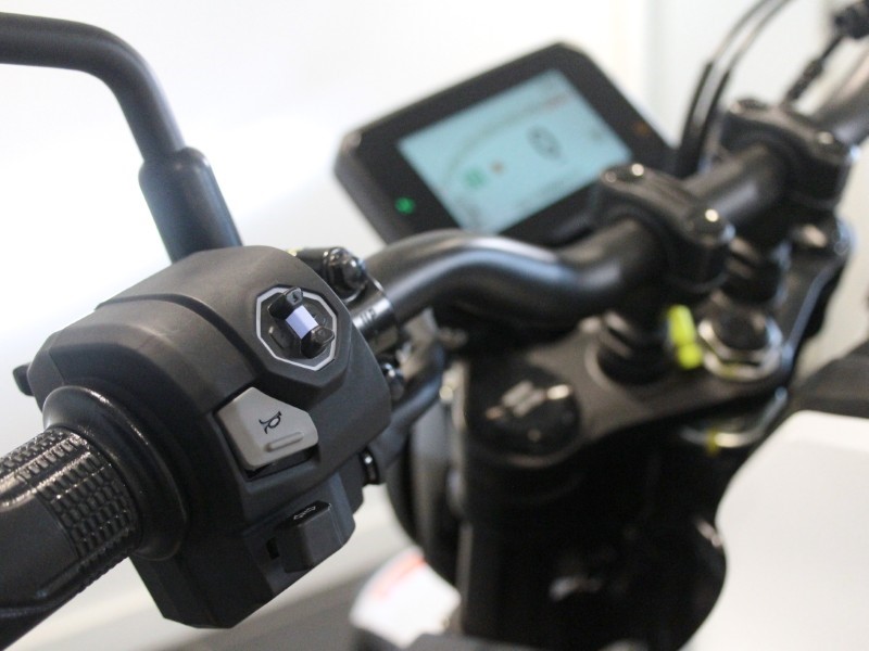 2025 (25) Honda CB125R 5824001
