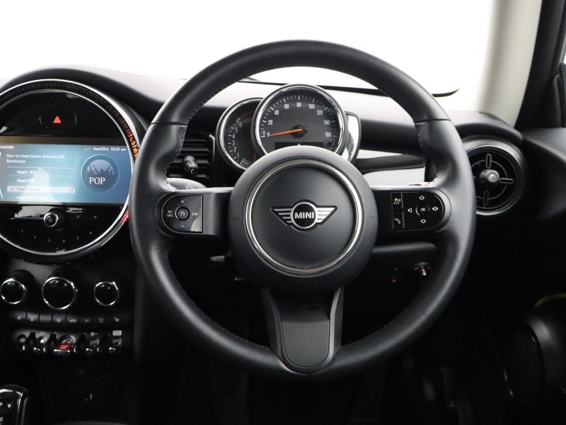 2022 (72) MINI HATCHBACK 1.5 Cooper Classic 3dr Auto 5983290