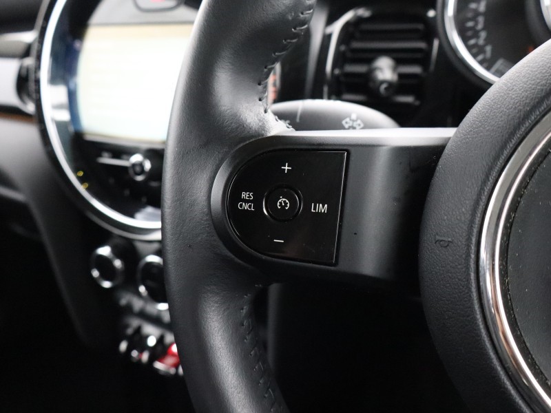 2022 (72) MINI HATCHBACK 1.5 Cooper Classic 3dr Auto 5983284