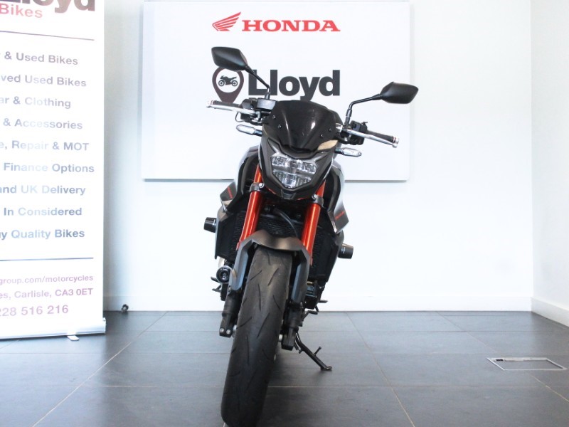 2024 (74) Honda CB750 Hornet 5860398