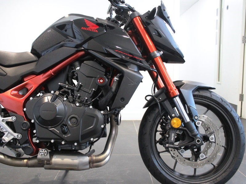 2024 (74) Honda CB750 Hornet 5860412