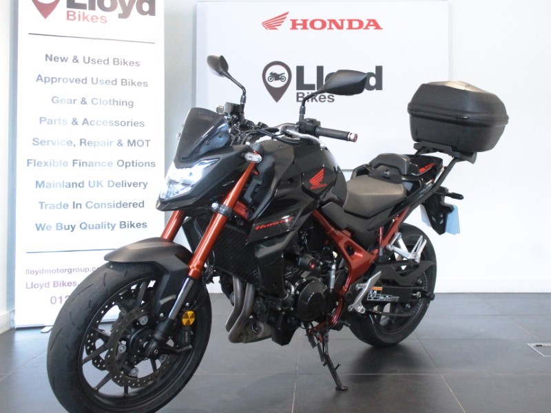 2024 (74) Honda CB750 Hornet 5860399