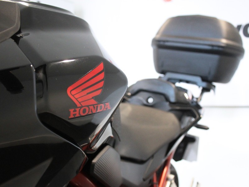 2024 (74) Honda CB750 Hornet 5860422