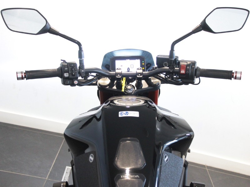 2024 (74) Honda CB750 Hornet 5860408