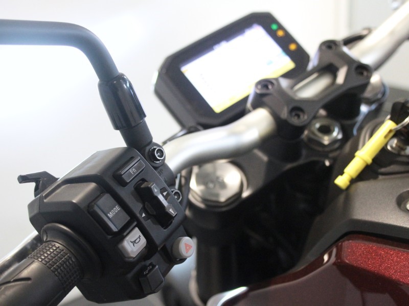 2024 (74) Honda CB1000R 5870349