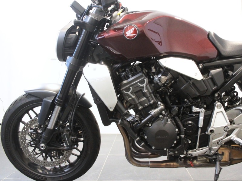 2024 (74) Honda CB1000R 5870357