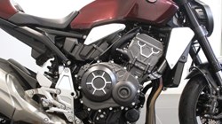2024 (74) Honda CB1000R 5870354