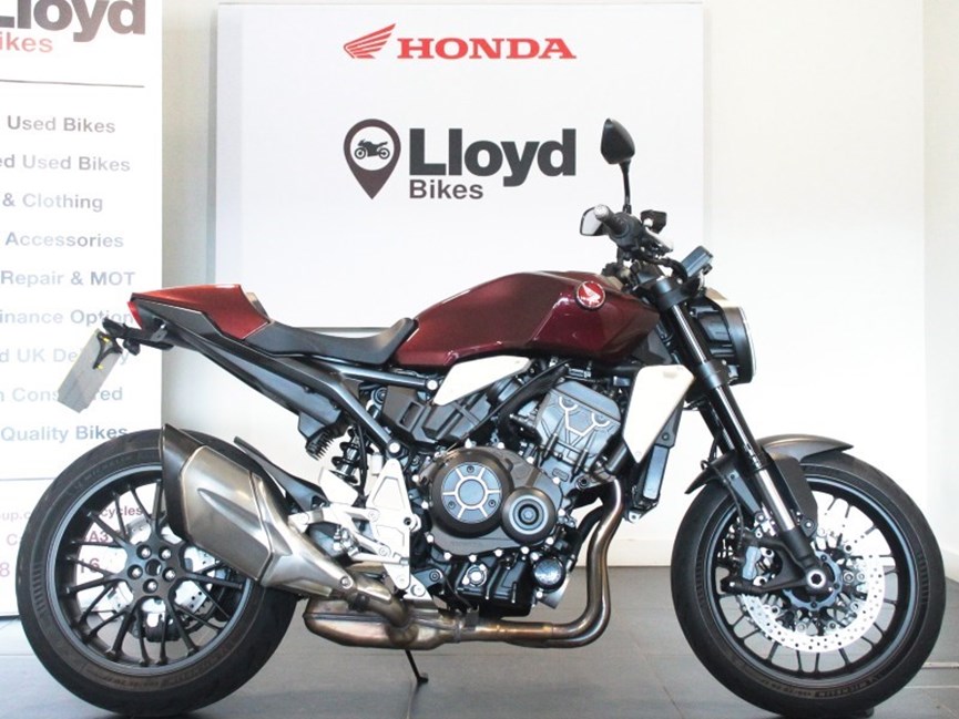2024 (74) Honda CB1000R