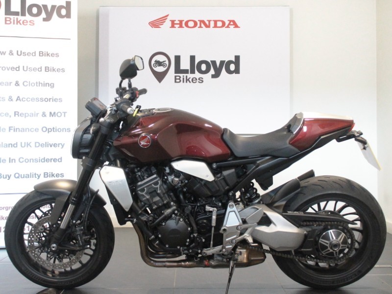 2024 (74) Honda CB1000R 5870343