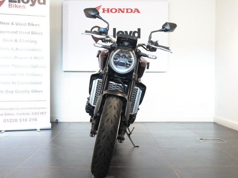 2024 (74) Honda CB1000R 5870341