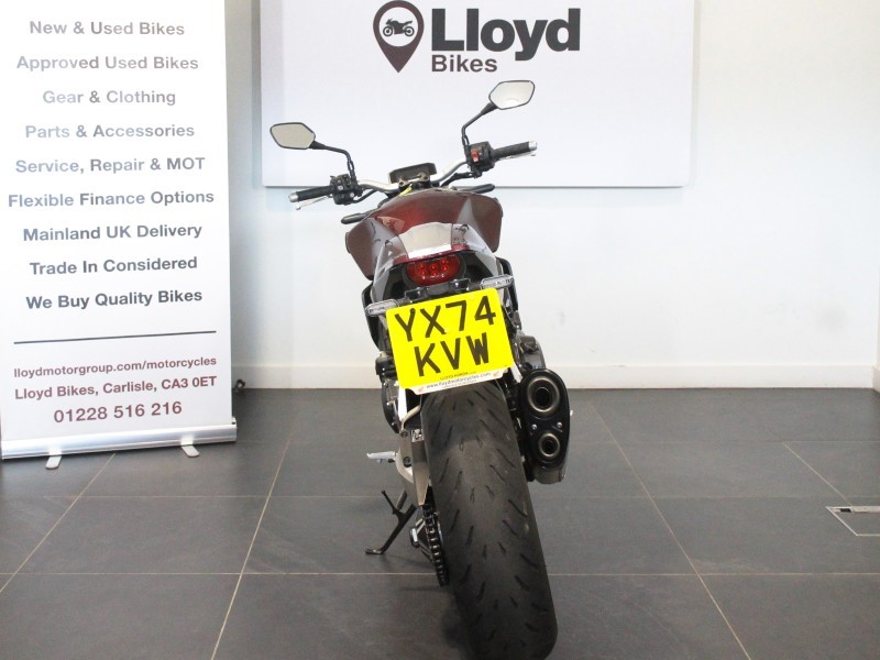 2024 (74) Honda CB1000R 5870345