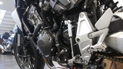2024 (74) Honda CB1000R 5870360