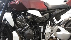 2024 (74) Honda CB1000R 5870358