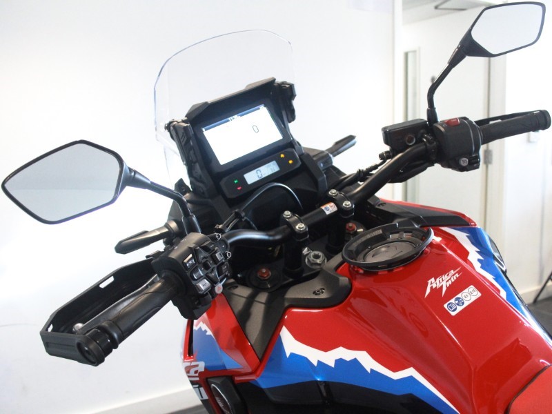2024 (24) Honda Africa Twin CRF1100 5892859