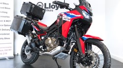 2024 (24) Honda Africa Twin CRF1100 5892851
