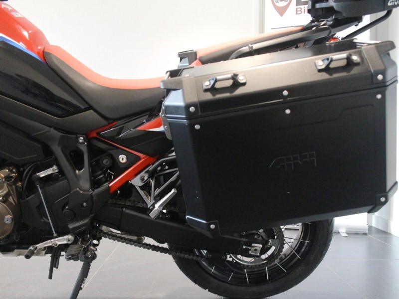 2024 (24) Honda Africa Twin CRF1100 5892871