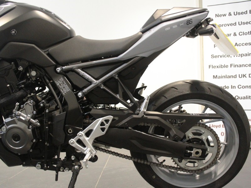 2024 (24) SUZUKI GSX-8S 5924491