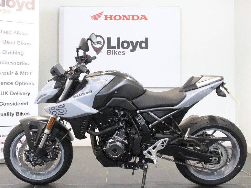 2024 (24) SUZUKI GSX-8S 5924475