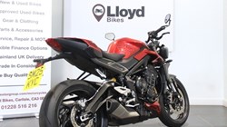 2025 (25) Triumph Street Triple RS 5924395