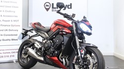 2025 (25) Triumph Street Triple RS 5924389