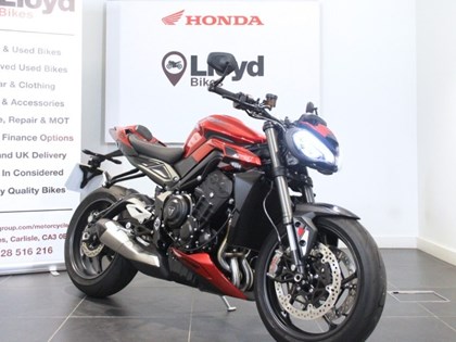 2025 (25) Triumph Street Triple RS